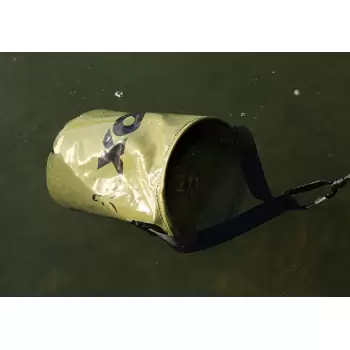 FOX Collapsible Water Bucket - inc. Drop Cord & Clip
